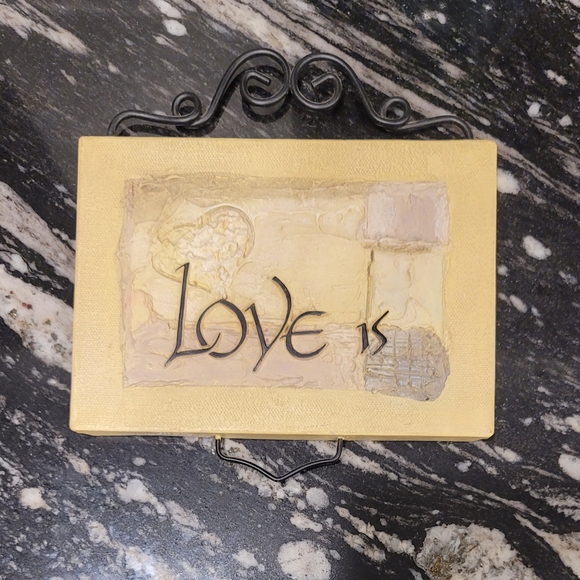 Vintage Home Interior 3D Love Is Kind Patient And Trusting Wall Decor 4pc - Picture 4 of 10